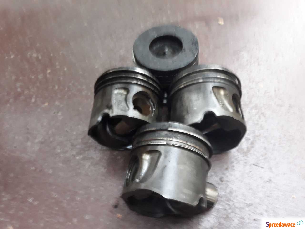 tłoki opel 1.9CDTI 150KM