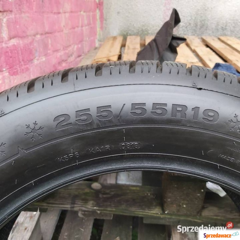 255x55x19 Dunlop Winter Sport 5...