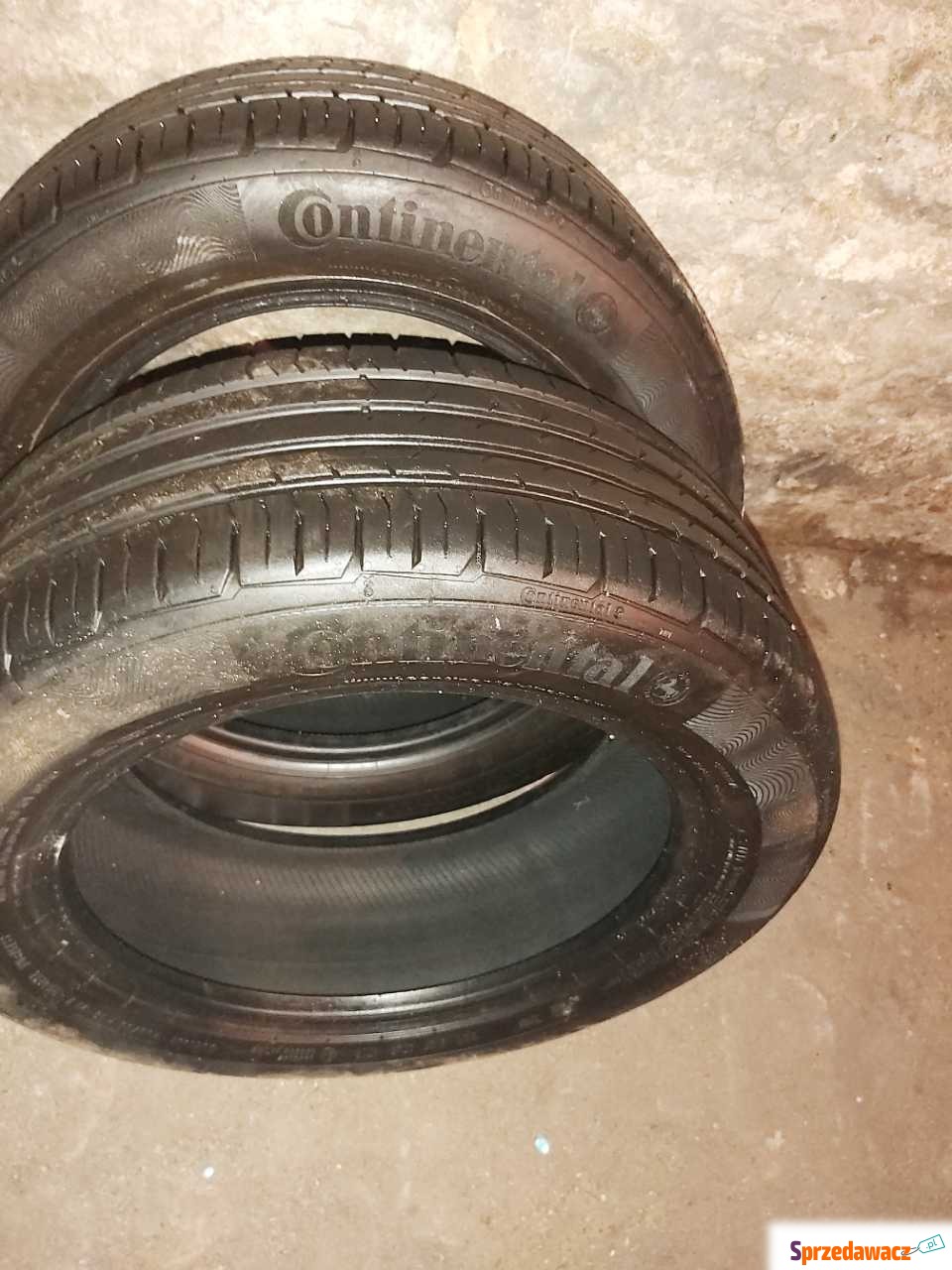 205/55/16 Continental lato